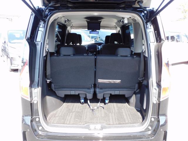 セレナ e-パワー ハイウェイスターV 後期・10インチフルセグナビ・後席モニター・全周囲カメラ・BTオーディオ・両側自動ドア・LEDライト・フォグLED・デジタルミラー・エマージェンシーブレーキ・BSM・クルーズコントロール・ドアバイザー(8枚目)