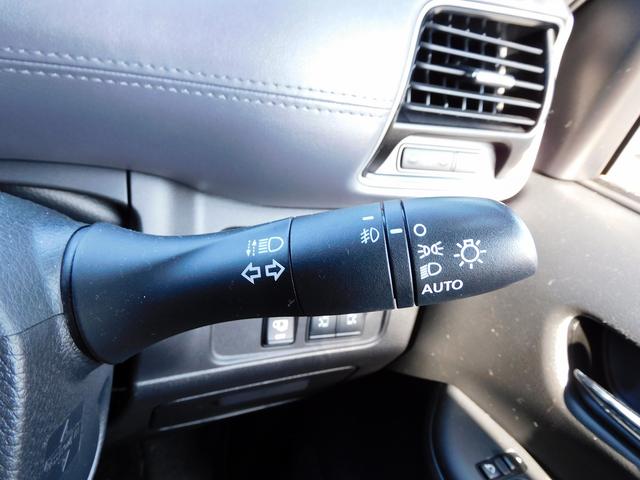 セレナ e-パワー ハイウェイスターV 後期・10インチフルセグナビ・後席モニター・全周囲カメラ・BTオーディオ・両側自動ドア・LEDライト・フォグLED・デジタルミラー・エマージェンシーブレーキ・BSM・クルーズコントロール・ドアバイザー(40枚目)