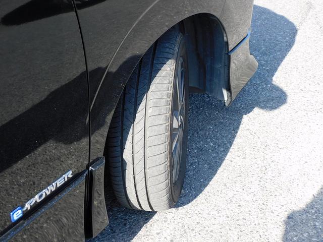 セレナ e-パワー ハイウェイスターV 後期・10インチフルセグナビ・後席モニター・全周囲カメラ・BTオーディオ・両側自動ドア・LEDライト・フォグLED・デジタルミラー・エマージェンシーブレーキ・BSM・クルーズコントロール・ドアバイザー(49枚目)