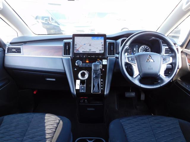 デリカD:5 P 後期・10インチフルセグナビ・全周囲カメラ・BTオーディオ・両側自動ドア・LEDライト・フォグLED・ACC・BSM・ETC・シートヒーター・アイドリングストップ・ドアバイザー・フロアマット(4枚目)