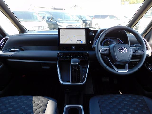 ヴォクシー ハイブリッドS-G 10インチフルセグナビ・後席モニター・バックカメラ・BTオーディオ・両側自動ドア・LEDライト・フォグLED・トヨタセーフティセンス・ACC・ETC・ハーフレザーシート・シートヒーター・フロアマット(4枚目)