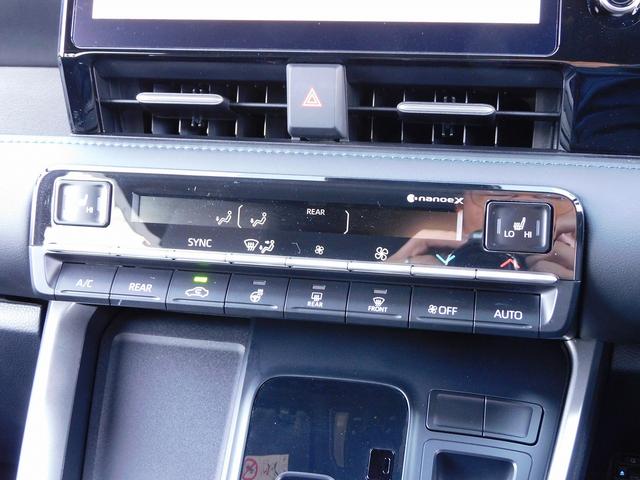 ヴォクシー ハイブリッドS-G 10インチフルセグナビ・後席モニター・バックカメラ・BTオーディオ・両側自動ドア・LEDライト・フォグLED・トヨタセーフティセンス・ACC・ETC・ハーフレザーシート・シートヒーター・フロアマット(13枚目)