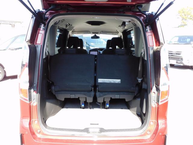 セレナ e-パワー ハイウェイスターV プロパイロット・後期・9インチフルセグナビ・全周囲カメラ・BTオーディオ・両側自動ドア・17AW・LEDライト・フォグLED・エマージェンシーブレーキ・BSM・本革ステアリング・ドアバイザー(8枚目)