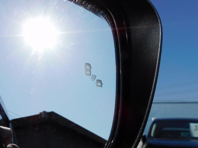 セレナ e-パワー ハイウェイスターV プロパイロット・後期・9インチフルセグナビ・全周囲カメラ・BTオーディオ・両側自動ドア・17AW・LEDライト・フォグLED・エマージェンシーブレーキ・BSM・本革ステアリング・ドアバイザー(14枚目)