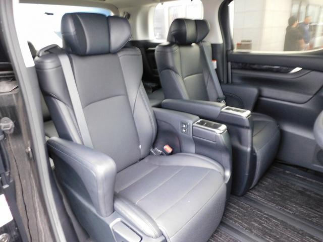 アルファード 2.5S Cパッケージ 後期・10インチフルセグナビ・バックカメラ・BTオーディオ・両側自動ドア・3眼LEDライト・フォグlED・デジタルミラー・トヨタセーフティセンス・ETC・シートヒーター・フロアマット・ドアバイザー(29枚目)