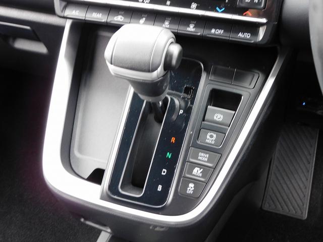 ヴォクシー ハイブリッドS-Z 10インチフルセグナビ・後席モニター・Bカメラ・BTオーディオ・両側自動ドア・LEDライト・フォグLED・トヨタチームメイト・トヨタセーフティセンス・ETC・BSM・ハーフレザーシート・シートヒーター(12枚目)