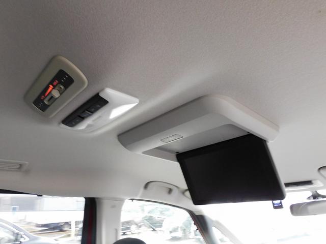 セレナ ハイウェイスター　プロパイロットエディション　プロパイロット・９インチフルセグナビ・後席モニター・バックカメラ・ＢＴオーディオ・両側自動ドア・ＬＥＤライト・フォグ・エマージェンシーブレーキ・ＥＴＣ・フロアマット・ドアバイザー・アイドリングストップ（10枚目）