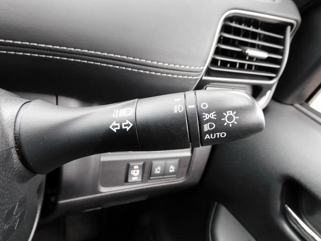 セレナ ハイウェイスター　プロパイロットエディション　プロパイロット・９インチフルセグナビ・後席モニター・バックカメラ・ＢＴオーディオ・両側自動ドア・ＬＥＤライト・フォグ・エマージェンシーブレーキ・ＥＴＣ・フロアマット・ドアバイザー・アイドリングストップ（40枚目）