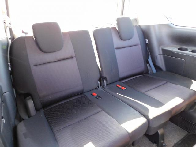 セレナ e-パワー ハイウェイスターV プロパイロット・9インチフルセグナビ・後席モニター・全周囲カメラ・BTオーディオ・両側自動ドア・LEDライト・フォグLED・エマージェンシーブレーキ・アイドリングストップ・フロアマット・ドアバイザー(7枚目)