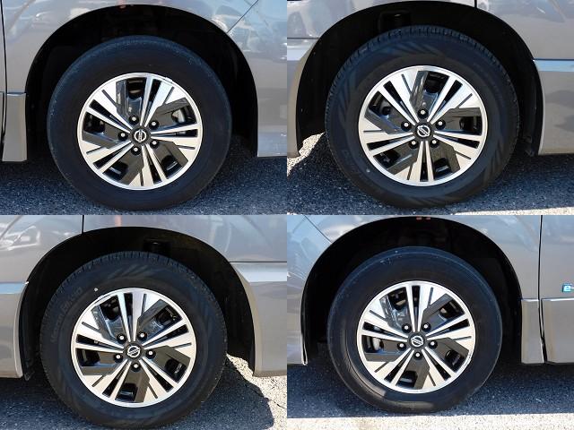 プロパイロット・後期・１０インチフルセグナビ・全周囲カメラ・ＢＴオーディオ・両側自動ドア・ＬＥＤライト・フォグＬＥＤ・デジタルミラー・エマージェンシーブレーキ・ＥＴＣ・ＢＳＭ・フロアマット