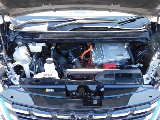 プロパイロット・後期・１０インチフルセグナビ・全周囲カメラ・ＢＴオーディオ・両側自動ドア・ＬＥＤライト・フォグＬＥＤ・デジタルミラー・エマージェンシーブレーキ・ＥＴＣ・ＢＳＭ・フロアマット