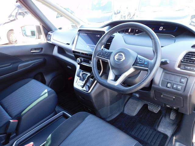 プロパイロット・後期・１０インチフルセグナビ・全周囲カメラ・ＢＴオーディオ・両側自動ドア・ＬＥＤライト・フォグＬＥＤ・デジタルミラー・エマージェンシーブレーキ・ＥＴＣ・ＢＳＭ・フロアマット