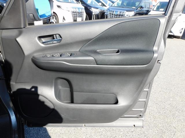 プロパイロット・後期・１０インチフルセグナビ・全周囲カメラ・ＢＴオーディオ・両側自動ドア・ＬＥＤライト・フォグＬＥＤ・デジタルミラー・エマージェンシーブレーキ・ＥＴＣ・ＢＳＭ・フロアマット