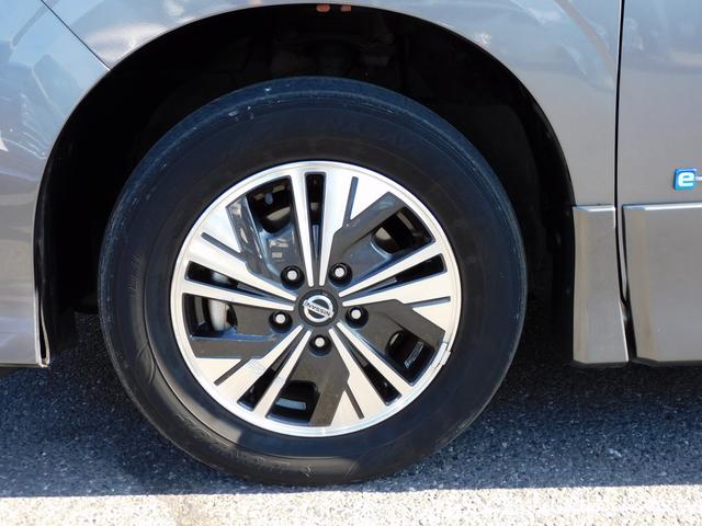 プロパイロット・後期・１０インチフルセグナビ・全周囲カメラ・ＢＴオーディオ・両側自動ドア・ＬＥＤライト・フォグＬＥＤ・デジタルミラー・エマージェンシーブレーキ・ＥＴＣ・ＢＳＭ・フロアマット