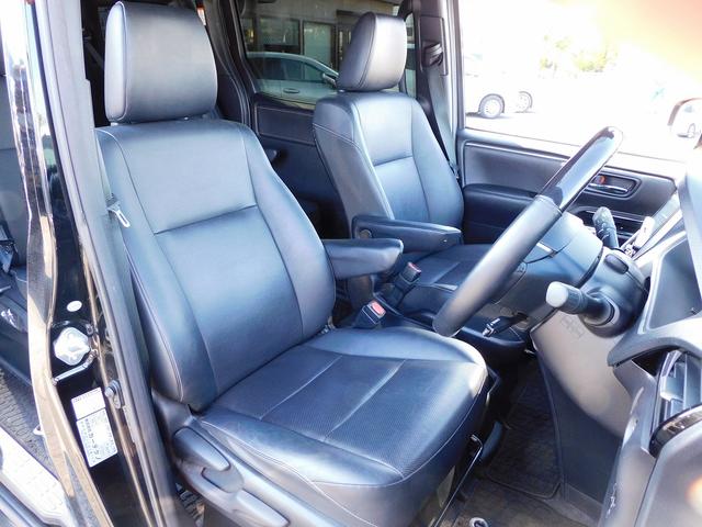 エスクァイア Ｇｉ　後期・９インチフルセグナビ・バックカメラ・ＢＴオーディオ・両側自動ドア・ＬＥＤライト・フォグＬＥＤ・トヨタセーフティセンス・１５ＡＷ・ＥＴＣ・シートヒーター・アイドリングストップ・フロアマット（5枚目）