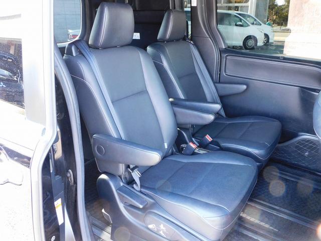 エスクァイア Ｇｉ　後期・９インチフルセグナビ・バックカメラ・ＢＴオーディオ・両側自動ドア・ＬＥＤライト・フォグＬＥＤ・トヨタセーフティセンス・１５ＡＷ・ＥＴＣ・シートヒーター・アイドリングストップ・フロアマット（29枚目）