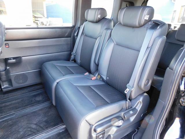 ステップワゴン ｅ：ＨＥＶスパーダ　８インチフルセグナビ・バックカメラ・ＢＴオーディオ・両側自動ドア・ＬＥＤライト・フォグＬＥＤ・１６ＡＷ・ホンダセンシング・ＡＣＣ・ＢＳＭ・ＥＴＣ・ハーフレザーシート・シートヒーター・フロアマット（6枚目）