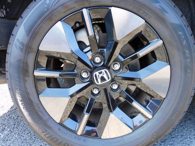 ステップワゴン ｅ：ＨＥＶスパーダ　８インチフルセグナビ・バックカメラ・ＢＴオーディオ・両側自動ドア・ＬＥＤライト・フォグＬＥＤ・１６ＡＷ・ホンダセンシング・ＡＣＣ・ＢＳＭ・ＥＴＣ・ハーフレザーシート・シートヒーター・フロアマット（62枚目）