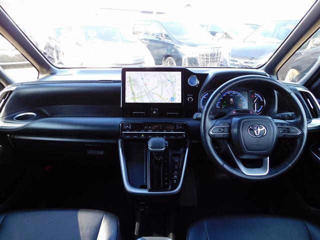 ノア ハイブリッドＳ－Ｚ　１０インチフルセグナビ・後席モニター・バックカメラ・ＢＴオーディオ・両側自動ドア・ＬＥＤライト・フォグＬＥＤ・モデリスタエアロ・トヨタセーフティセンス・ＡＣＣ・ＥＴＣ・ＢＳＭ・ハーフレザーシート（4枚目）