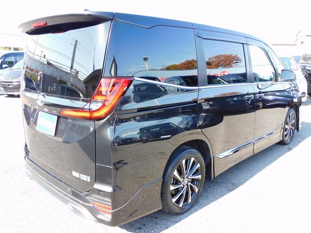 ノア ハイブリッドＳ－Ｚ　１０インチフルセグナビ・後席モニター・バックカメラ・ＢＴオーディオ・両側自動ドア・ＬＥＤライト・フォグＬＥＤ・モデリスタエアロ・トヨタセーフティセンス・ＡＣＣ・ＥＴＣ・ＢＳＭ・ハーフレザーシート（24枚目）