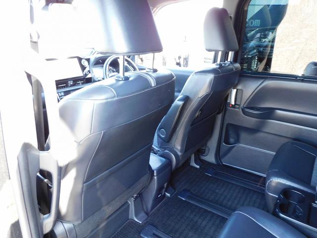 ノア ハイブリッドＳ－Ｚ　１０インチフルセグナビ・後席モニター・バックカメラ・ＢＴオーディオ・両側自動ドア・ＬＥＤライト・フォグＬＥＤ・モデリスタエアロ・トヨタセーフティセンス・ＡＣＣ・ＥＴＣ・ＢＳＭ・ハーフレザーシート（31枚目）