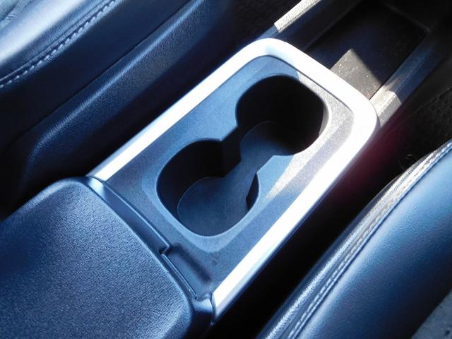 ノア ハイブリッドＳ－Ｚ　１０インチフルセグナビ・後席モニター・バックカメラ・ＢＴオーディオ・両側自動ドア・ＬＥＤライト・フォグＬＥＤ・モデリスタエアロ・トヨタセーフティセンス・ＡＣＣ・ＥＴＣ・ＢＳＭ・ハーフレザーシート（45枚目）