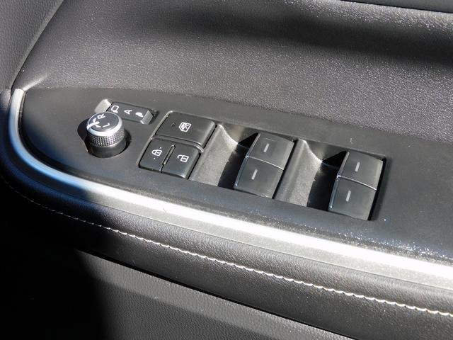 ノア ハイブリッドＳ－Ｚ　１０インチフルセグナビ・後席モニター・バックカメラ・ＢＴオーディオ・両側自動ドア・ＬＥＤライト・フォグＬＥＤ・モデリスタエアロ・トヨタセーフティセンス・ＡＣＣ・ＥＴＣ・ＢＳＭ・ハーフレザーシート（48枚目）