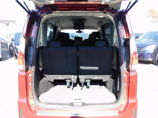 セレナ ハイウェイスター　ＶセレクションＩＩ　９インチフルセグナビ・後席モニター・全周囲カメラ・ＢＴオーディオ・両側自動ドア・ＬＥＤライト・フォグＬＥＤ・クルーズコントロール・エマージェンシーブレーキ・ＥＴＣ・フロアマット・ドアバイザー（8枚目）