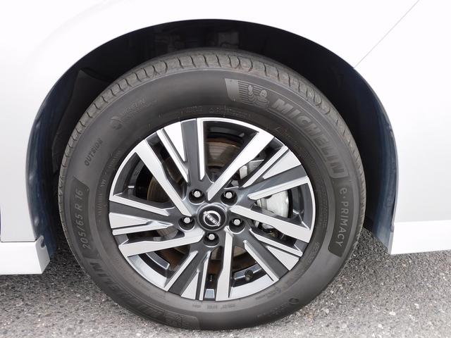 セレナ ｅ－パワー　ハイウェイスターＶ　プロパイロット・ＮＩＳＳＡＮＣｏｎｎｅｃｔナビ・全周囲カメラ・ＢＴオーディオ・両側自動ドア・ＬＥＤライト・フォグＬＥＤ・デジタルミラー・ＡＣＣ・エマージェンシーブレーキ・ＢＳＭ・フロアマット（52枚目）