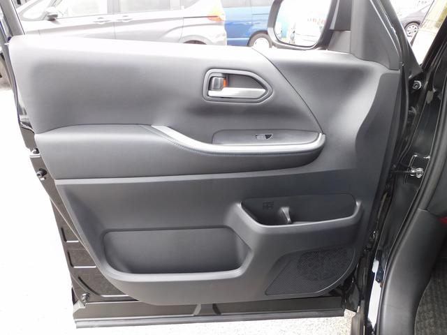 ヴォクシー ハイブリッドＳ－Ｚ　１０インチフルセグナビ・後席モニター・バックカメラ・ＢＴオーディオ・両側自動ドア・ＬＥＤライト・フォグＬＥＤ・トヨタセーフティセンス・トヨタチームメイト・ＥＴＣ・ＢＳＭ・ＡＣＣ・シートヒーター（32枚目）