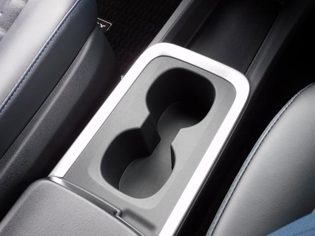 ヴォクシー ハイブリッドＳ－Ｚ　１０インチフルセグナビ・後席モニター・バックカメラ・ＢＴオーディオ・両側自動ドア・ＬＥＤライト・フォグＬＥＤ・トヨタセーフティセンス・トヨタチームメイト・ＥＴＣ・ＢＳＭ・ＡＣＣ・シートヒーター（49枚目）