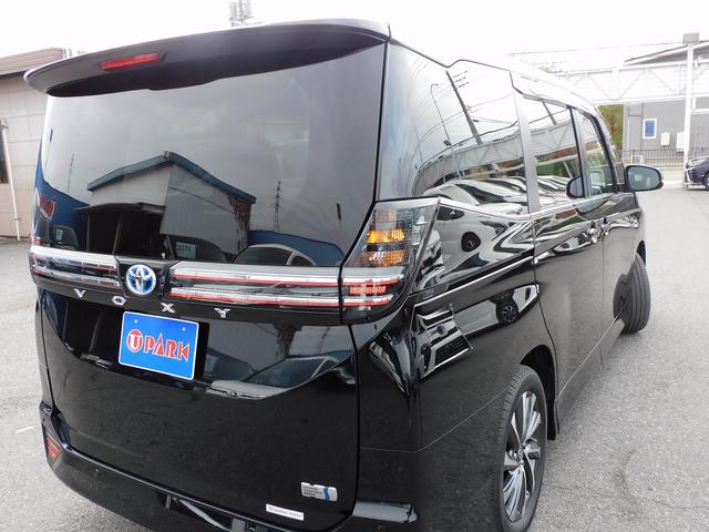 ヴォクシー ハイブリッドＳ－Ｚ　１０インチフルセグナビ・後席モニター・バックカメラ・ＢＴオーディオ・両側自動ドア・ＬＥＤライト・フォグＬＥＤ・トヨタセーフティセンス・トヨタチームメイト・ＥＴＣ・ＢＳＭ・ＡＣＣ・シートヒーター（55枚目）
