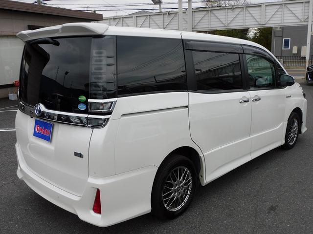 ヴォクシー ハイブリッドＺＳ　煌ＩＩ　後期・９インチフルセグナビ・バックカメラ・ＢＴオーディオ・両側自動ドア・ＬＥＤライト・フォグＬＥＤ・トヨタセーフティセンスクルーズコントロール・・ＥＴＣ・シートヒーター・フロアマット・ドアバイザー（24枚目）