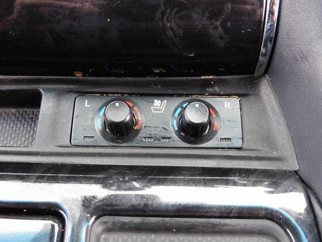 アルファード ２．５Ｓ　Ｃパッケージ　後期・１０インチフルセグナビ・バックカメラ・ＢＴオーディオ・両側自動ドア・パワーバックドア・ＬＥＤライト・フォグＬＥＤ・トヨタセーフティセンス・ＡＣＣ・ＥＴＣ・シートヒーター・クーラー・フロアマット（14枚目）