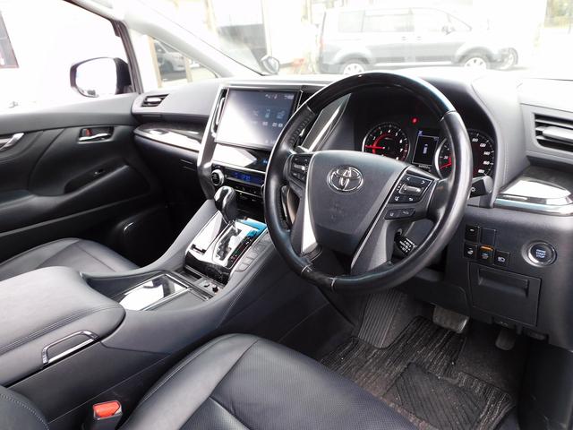 アルファード ２．５Ｓ　Ｃパッケージ　後期・１０インチフルセグナビ・バックカメラ・ＢＴオーディオ・両側自動ドア・パワーバックドア・ＬＥＤライト・フォグＬＥＤ・トヨタセーフティセンス・ＡＣＣ・ＥＴＣ・シートヒーター・クーラー・フロアマット（27枚目）