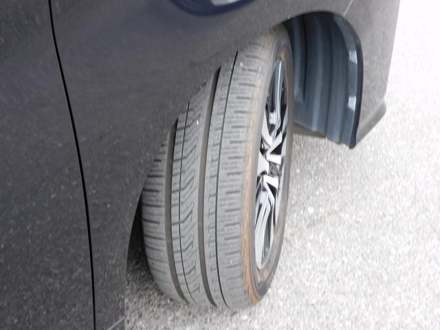 アルファード ２．５Ｓ　Ｃパッケージ　後期・１０インチフルセグナビ・バックカメラ・ＢＴオーディオ・両側自動ドア・パワーバックドア・ＬＥＤライト・フォグＬＥＤ・トヨタセーフティセンス・ＡＣＣ・ＥＴＣ・シートヒーター・クーラー・フロアマット（51枚目）