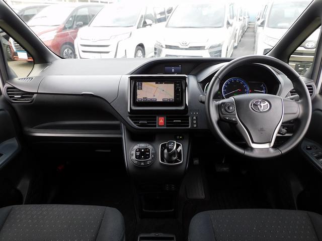 ヴォクシー ハイブリッドV フルセグナビ・Bカメラ・BTオーディオ・両側スライドドア・LEDライト・フォグライト・本革ステアリング・ETC・クルーズコントロール・シートヒーター・アイドリングストップ・フロアマット・ドアバイザー(4枚目)