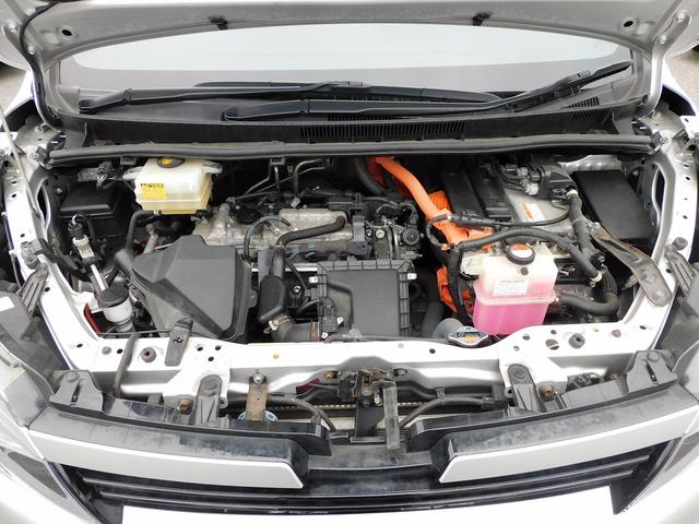 ヴォクシー ハイブリッドV フルセグナビ・Bカメラ・BTオーディオ・両側スライドドア・LEDライト・フォグライト・本革ステアリング・ETC・クルーズコントロール・シートヒーター・アイドリングストップ・フロアマット・ドアバイザー(18枚目)