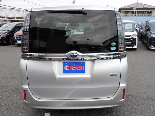 ヴォクシー ハイブリッドV フルセグナビ・Bカメラ・BTオーディオ・両側スライドドア・LEDライト・フォグライト・本革ステアリング・ETC・クルーズコントロール・シートヒーター・アイドリングストップ・フロアマット・ドアバイザー(25枚目)