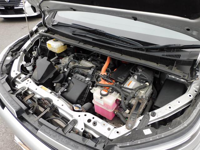 ヴォクシー ハイブリッドV フルセグナビ・Bカメラ・BTオーディオ・両側スライドドア・LEDライト・フォグライト・本革ステアリング・ETC・クルーズコントロール・シートヒーター・アイドリングストップ・フロアマット・ドアバイザー(54枚目)