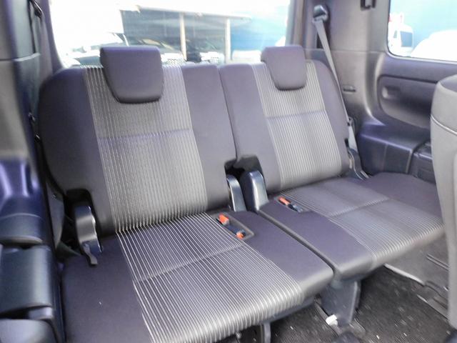 ヴォクシー ＺＳ　後期・９インチフルセグナビ・後席モニター・ＢＴオーディオ・両側自動ドア・ＬＥＤライト・フォグＬＥＤ・デジタルミラー・１６ＡＷ・トヨタセーフティセンス・クルーズコントロール・ＥＴＣ・フロアマット（7枚目）