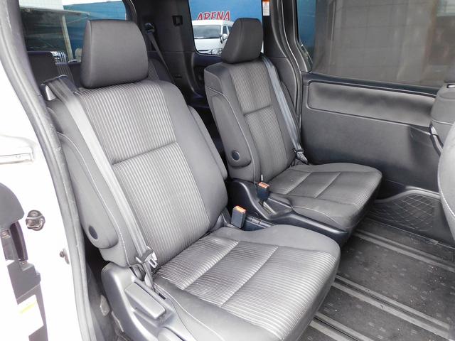 ヴォクシー ＺＳ　後期・９インチフルセグナビ・後席モニター・ＢＴオーディオ・両側自動ドア・ＬＥＤライト・フォグＬＥＤ・デジタルミラー・１６ＡＷ・トヨタセーフティセンス・クルーズコントロール・ＥＴＣ・フロアマット（29枚目）