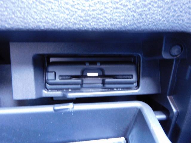 セレナ ｅ－パワー　ハイウェイスターＶ　後期・プロパイロット・９インチフルセグナビ・後席モニター・全周囲カメラ・ＢＴオーディオ・両側自動ドア・ＬＥＤライト・フォグＬＥＤ・デジタルミラー・エマージェンシーブレーキ・ＥＴＣ・ドアバイザー（13枚目）