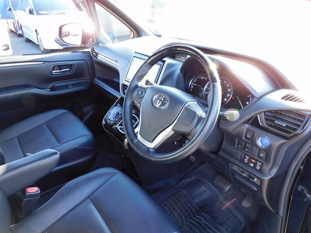 TOYOTA ESQUIRE HYBRID GI BLACK TAILORED