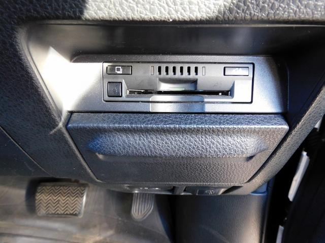 TOYOTA ESQUIRE HYBRID GI BLACK TAILORED