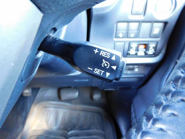 TOYOTA ESQUIRE HYBRID GI BLACK TAILORED