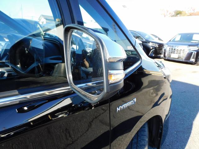 TOYOTA ESQUIRE HYBRID GI BLACK TAILORED