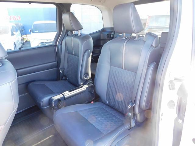 ノア Ｚ　１０インチフルセグナビ・後席モニター・バックカメラ・ＢＴオーディオ・両側自動ドア・ＬＥＤライト・フォグＬＥＤ・トヨタセーフティセンス・ＡＣＣ・ＥＴＣ・ハーフレザーシート・シートヒーター・フロアマット（6枚目）