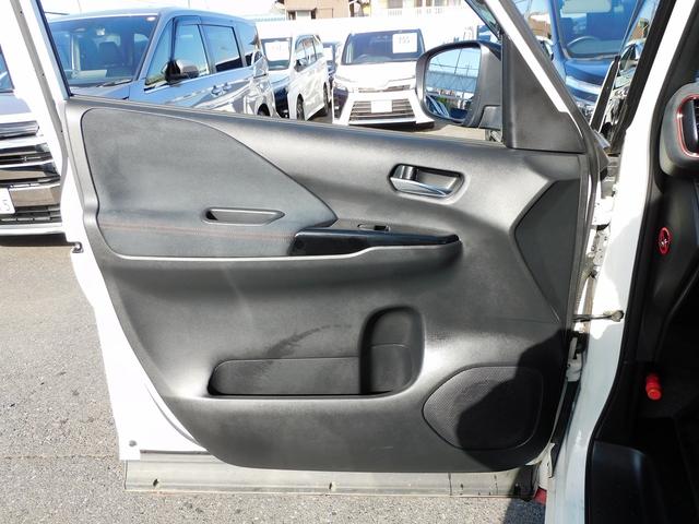 セレナ ニスモ メーカー9インチナビTV・全カメラ・CD・DVD・ブルートゥース・プロパイロット・Cセンサー・両自動ドア・ETC・LEDライト・LEDフォグ・17アルミ・USB・後席モニター・インテリキー・Pガラス(20枚目)