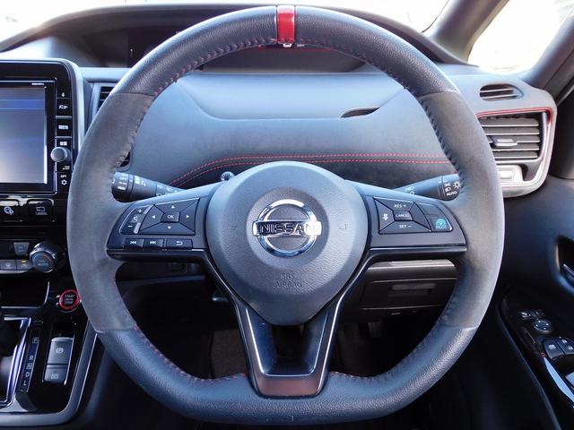 セレナ ニスモ メーカー9インチナビTV・全カメラ・CD・DVD・ブルートゥース・プロパイロット・Cセンサー・両自動ドア・ETC・LEDライト・LEDフォグ・17アルミ・USB・後席モニター・インテリキー・Pガラス(29枚目)